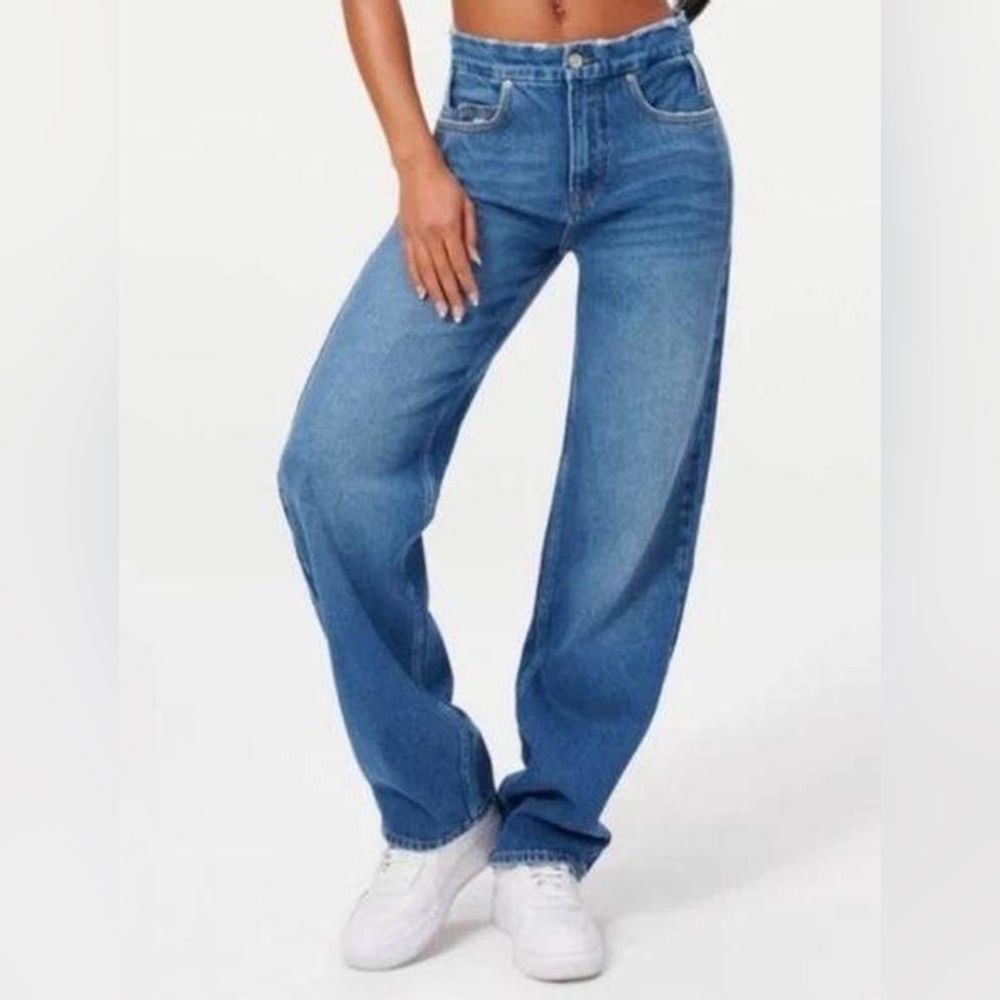 EUC Good American Good ’90s Relaxed Jeans in Indigo057